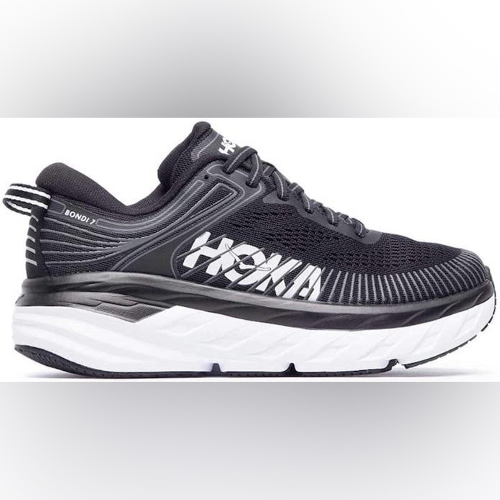 HOKA BONDI 7 WOMENS SIZE 8 GOOD CONDITION